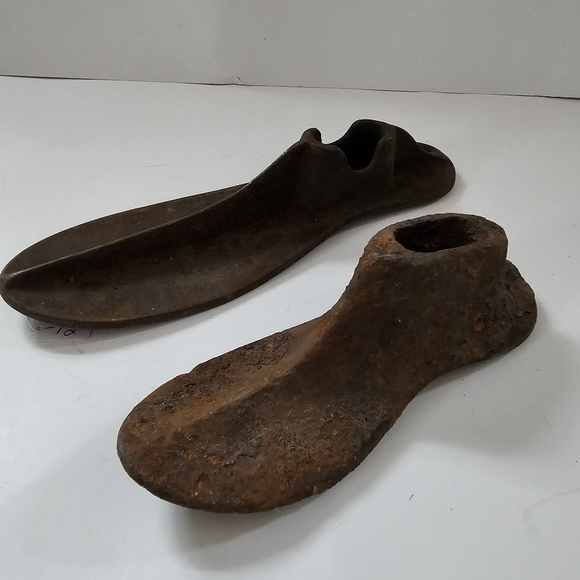 Antique cast Iron Cobbler Shoe Mold Shoe Forms set two Vintage shoemakers tool - Picture 4 of 10